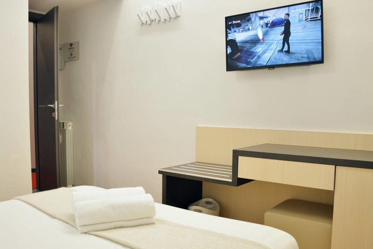 Zhihua Guest House Roma Exterior foto