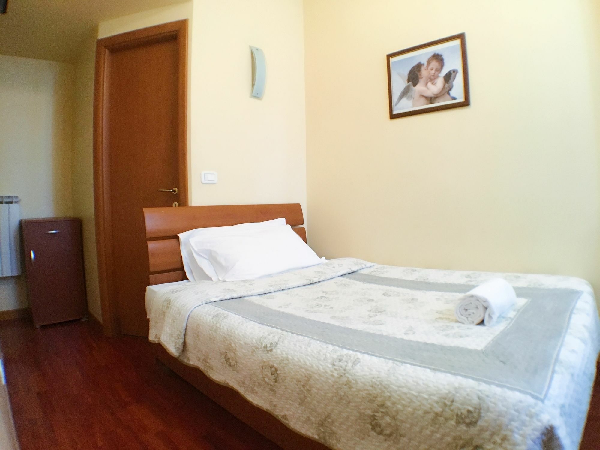 Zhihua Guest House Roma Exterior foto
